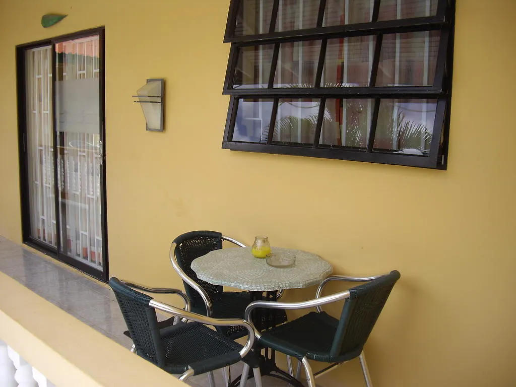 Daire Iguana Inn Willemstad Curaçao